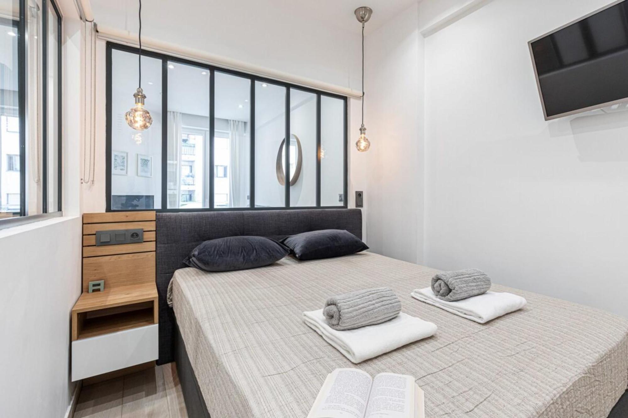 Smolett - Superb Studio Suite Downtown W Ac Nice